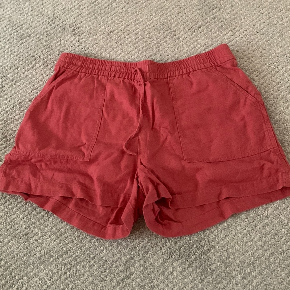 I crew factory coral colored linen blend drawstring shorts